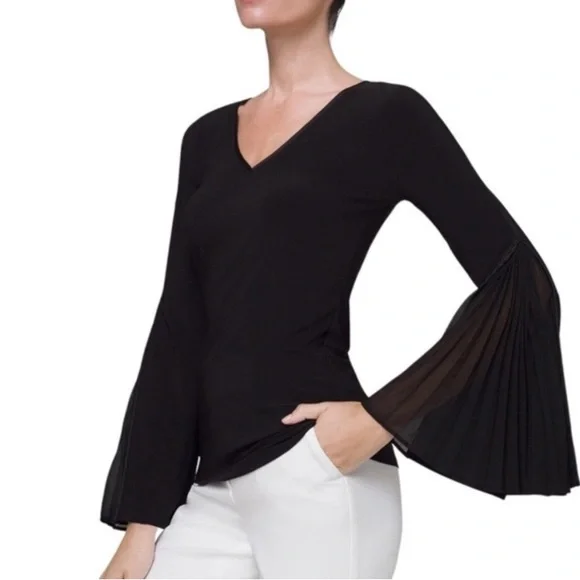 New WHBM Black Drama Sleeve Knit Top Size Small - Picture 1 of 7